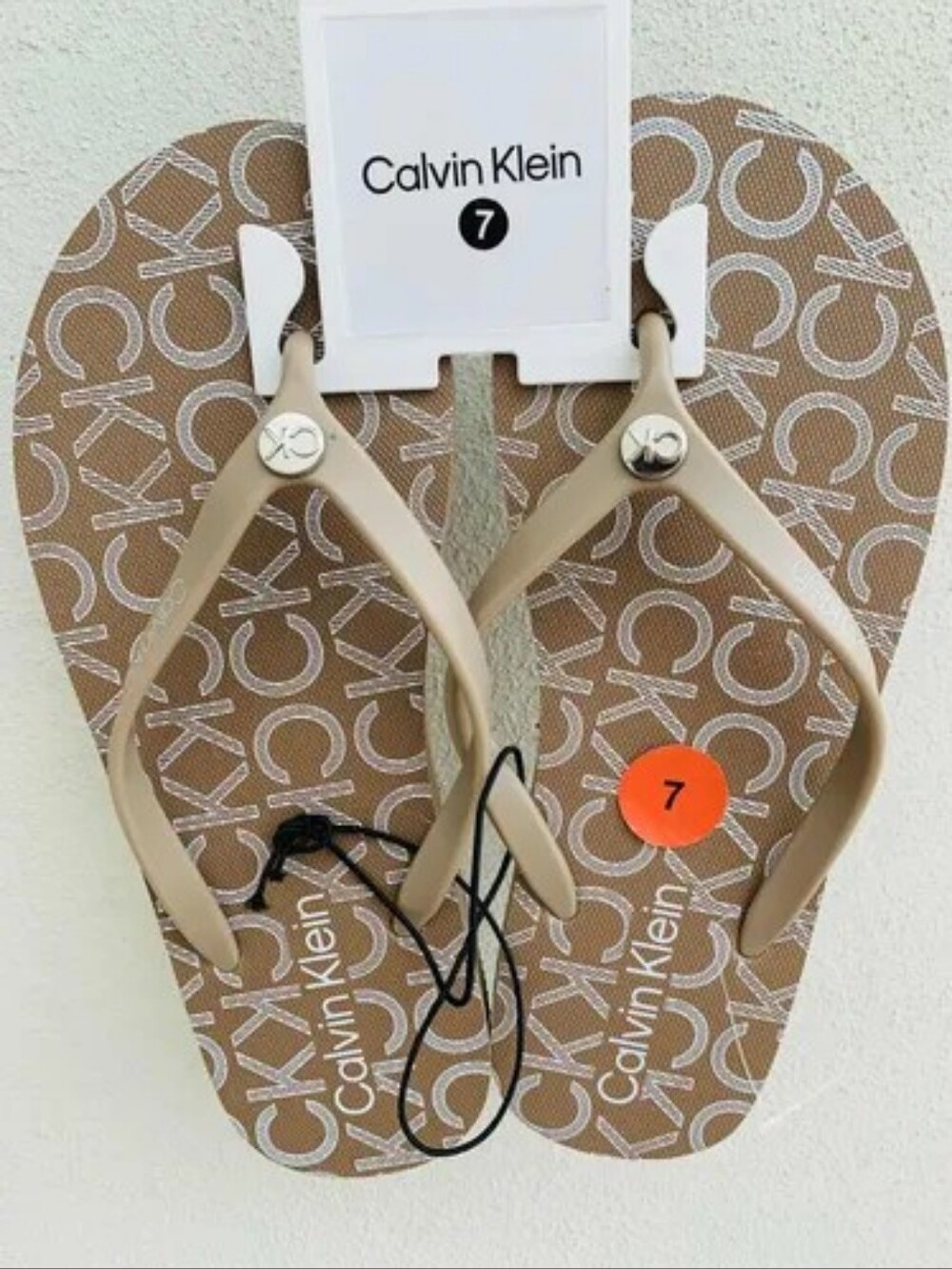 Calvin Klein Sarminya Flip Flops Light Natural Color.  Size 7. NWT